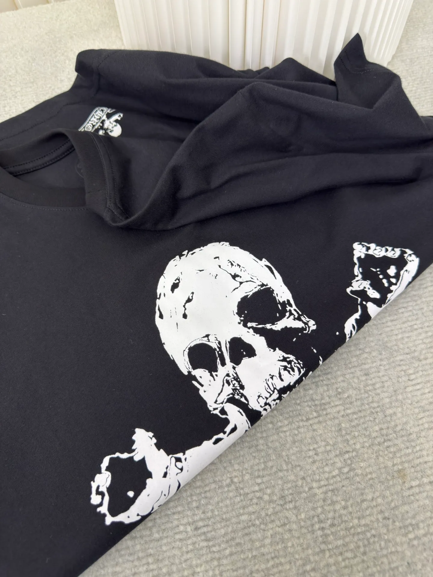 P240 Chrome Hearts FOTI Skull Print Tee Authentic Open Edition - Physical Counter - Top Luxury Quality 🆚 Instant sale of all versions on the market Fabric is made of 26 weave 200g cotton material Printing uses black ink Water slurry printing Customized supporting accessories Size S M L